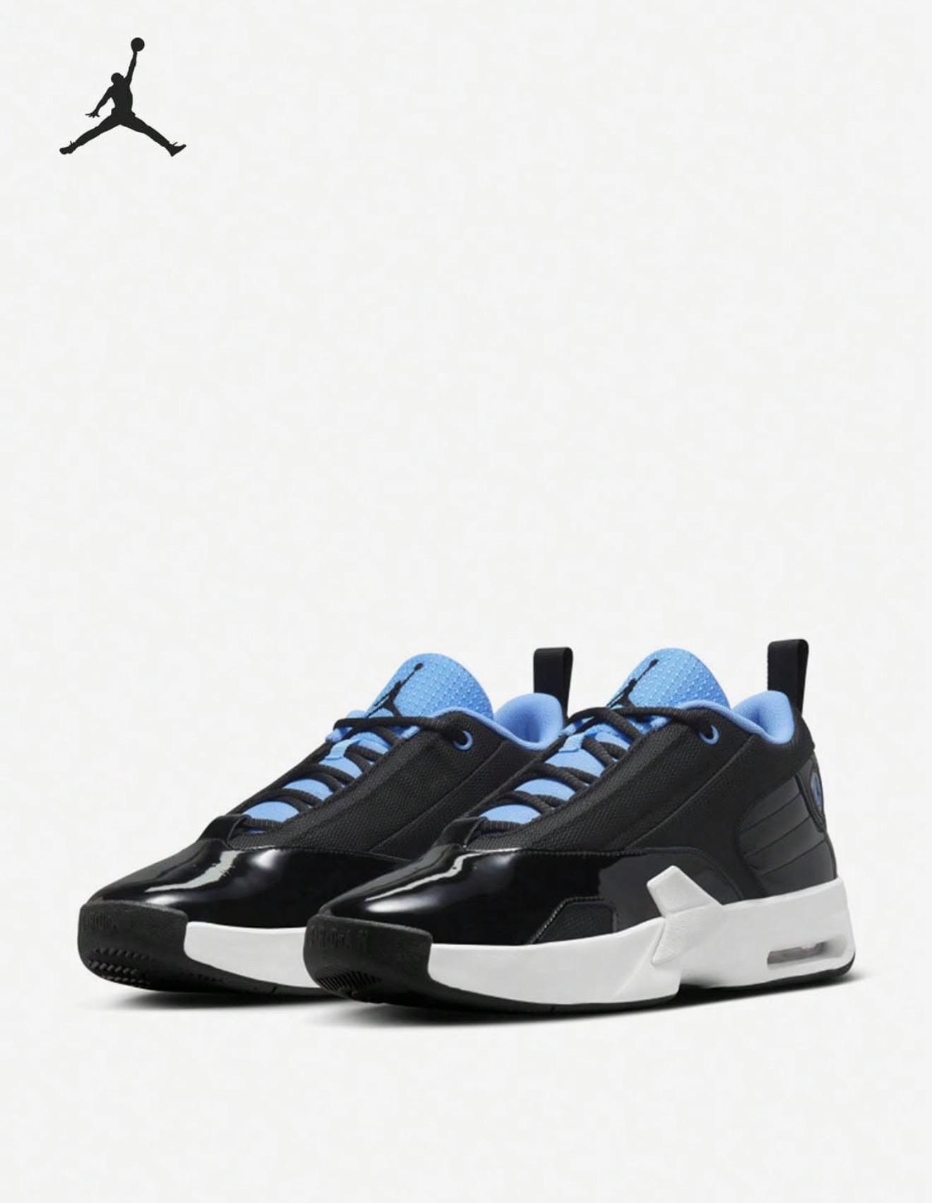 Tenis Jordan negro y azul