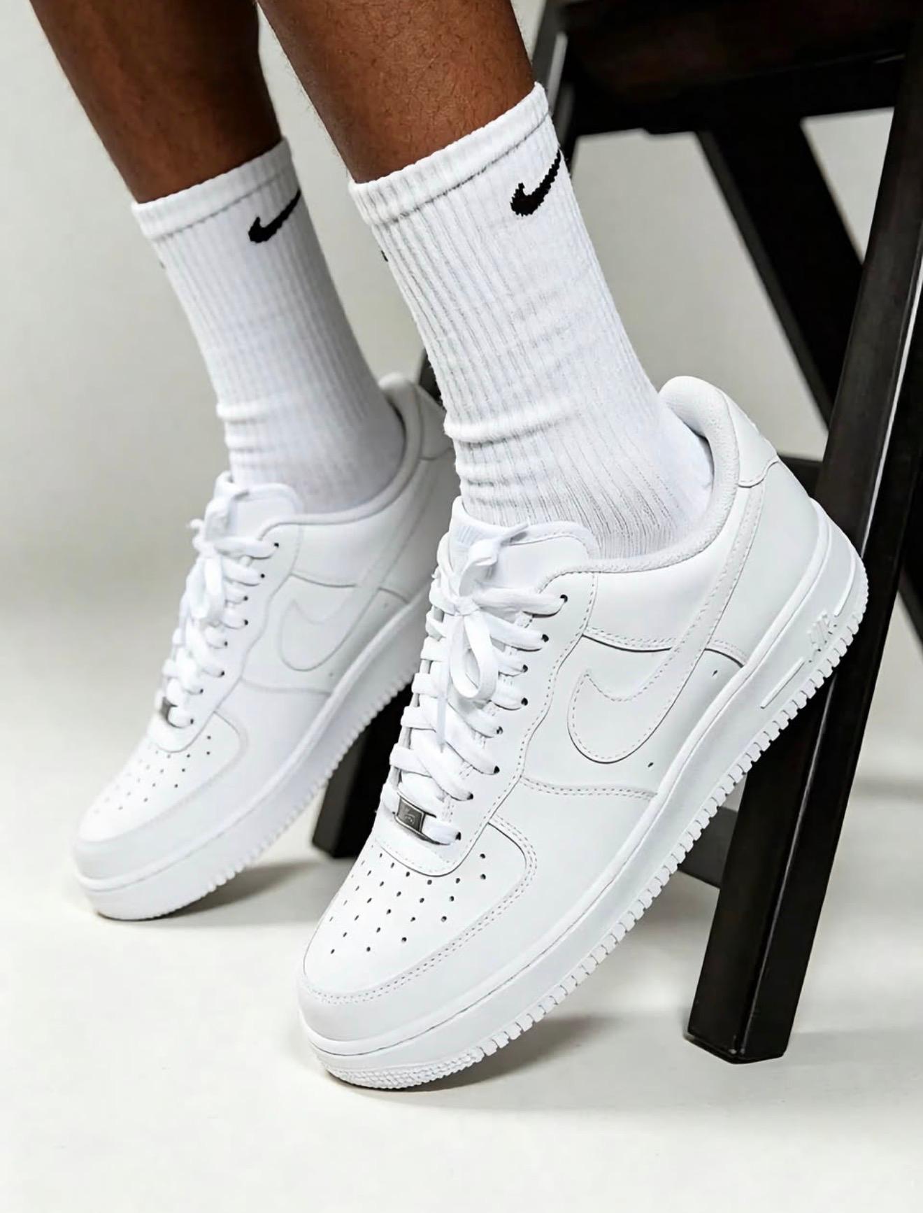 Tenis Nike Air Force 1 blancos